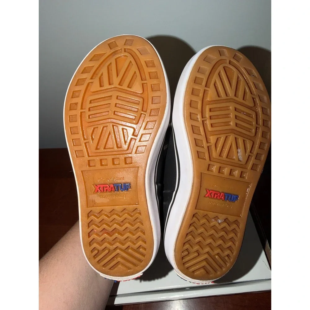 Xtratuf size 10